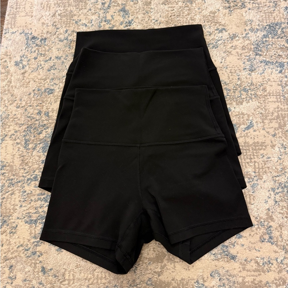 lululemon athletica High Rise 4” Shorts - Picture 2 of 3